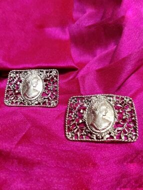 Vintage Silver Cameo Floral Metal Shoe Buckles